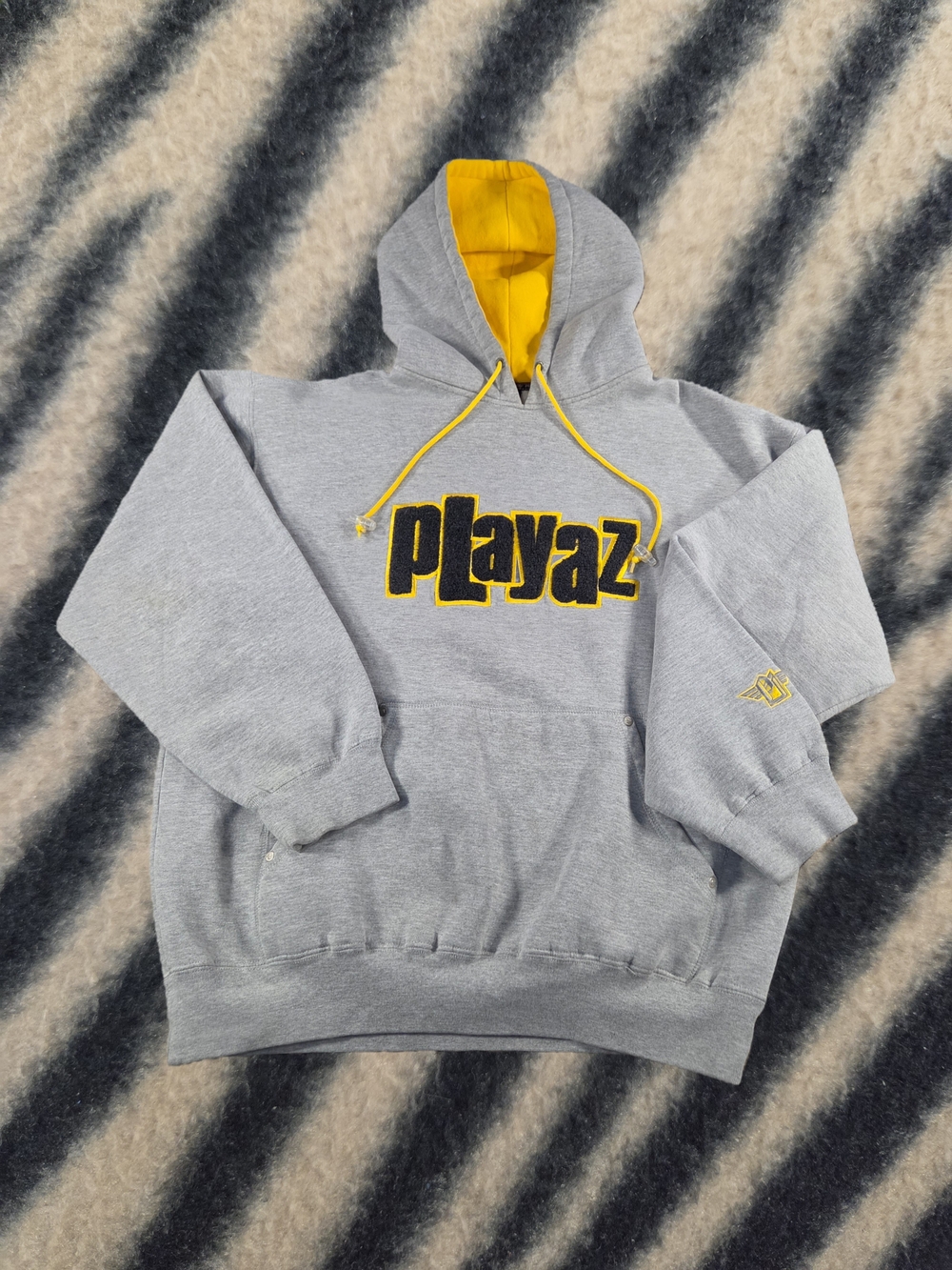 Vintage Pure Playaz The Original Gray and Yellow Pullover Hoodie L 90s Y2K Era